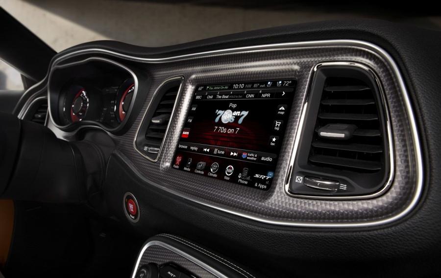  Dodge Challenger SRT 2015 года  (фото 74 из 79)